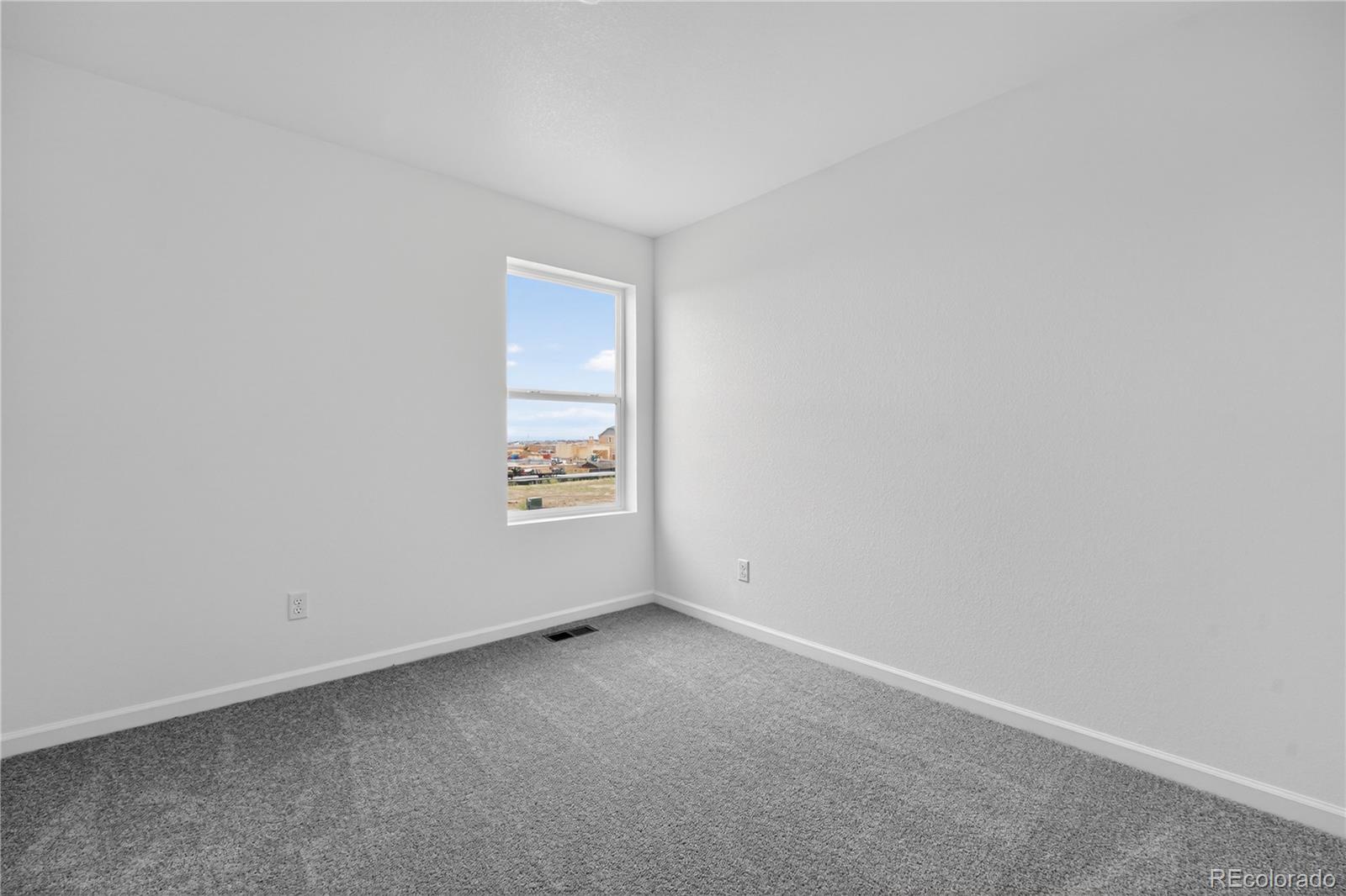 MLS Image #10 for 28455 e 3rd avenue,watkins, Colorado