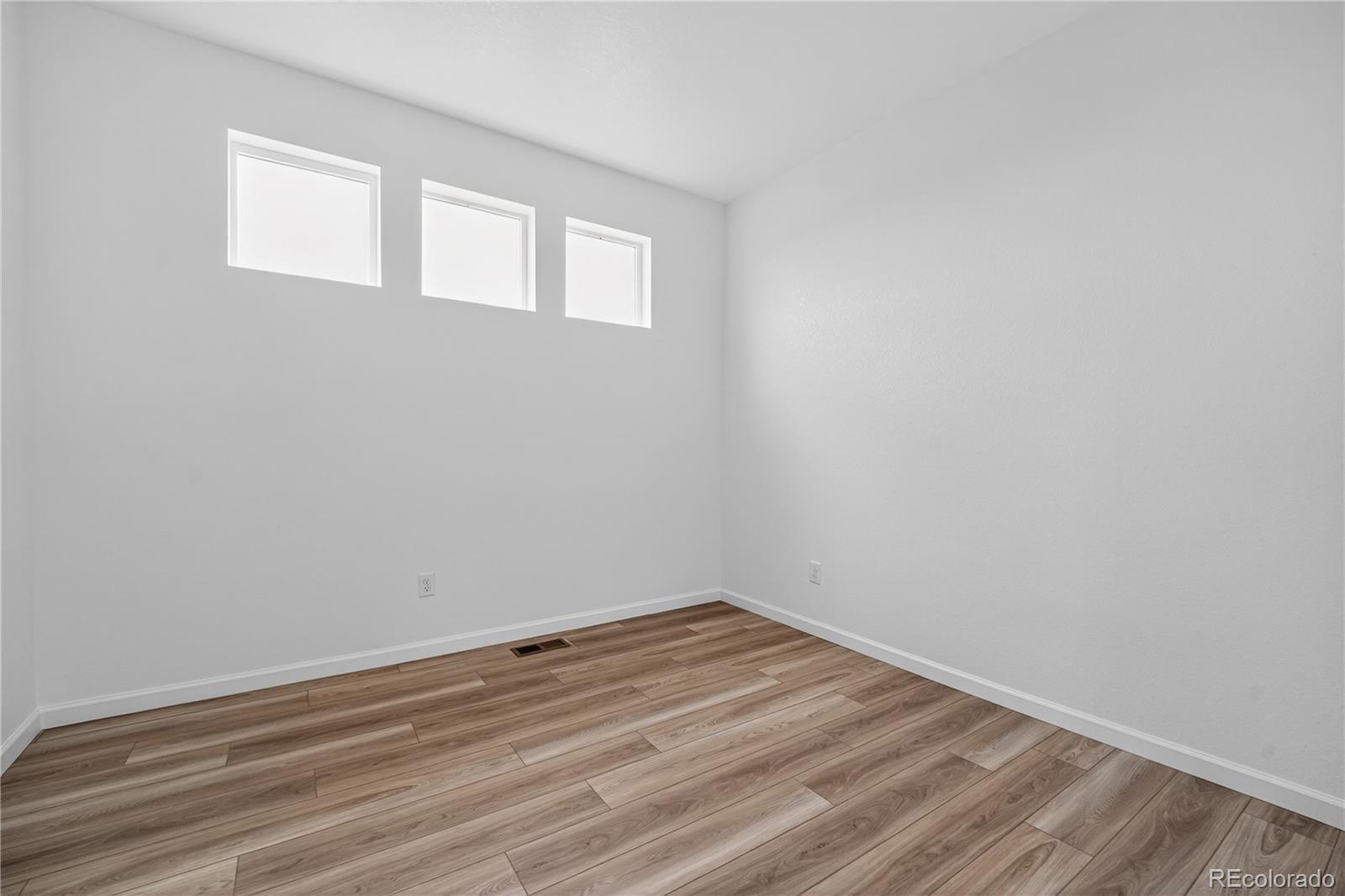MLS Image #7 for 28455 e 3rd avenue,watkins, Colorado
