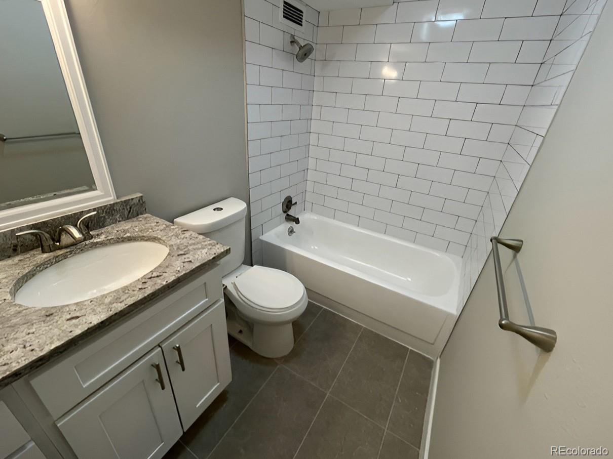 MLS Image #13 for 1155 n ash street,denver, Colorado