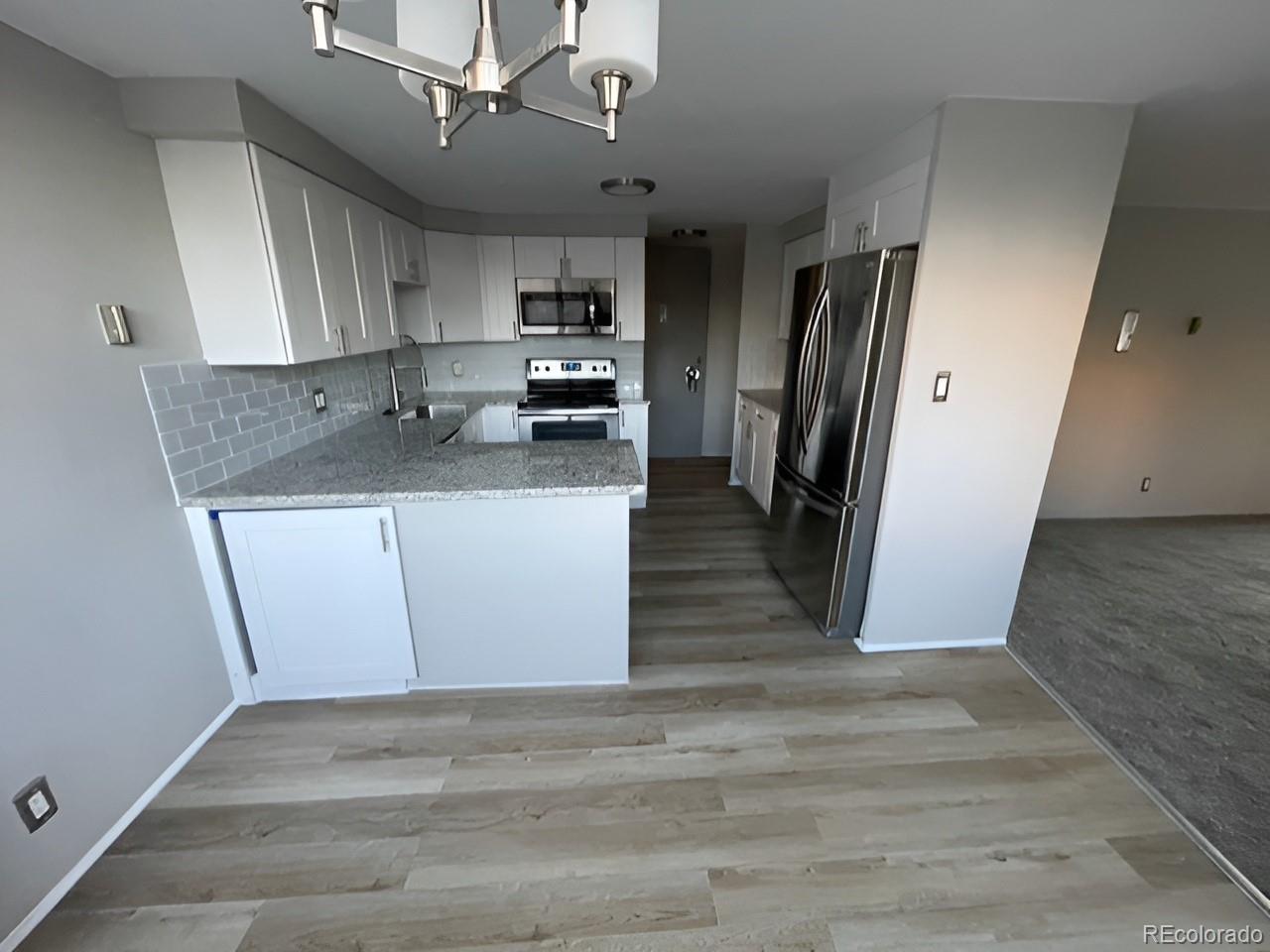 MLS Image #7 for 1155 n ash street,denver, Colorado