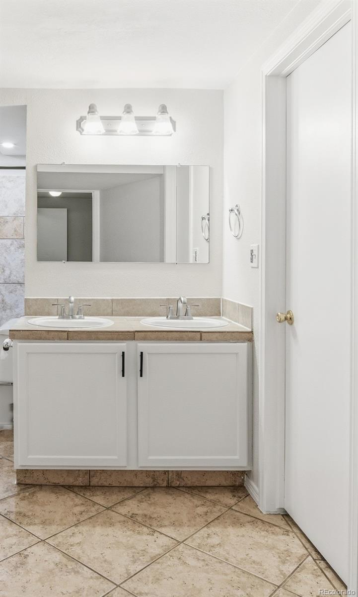 MLS Image #23 for 3873 s fraser street ,aurora, Colorado