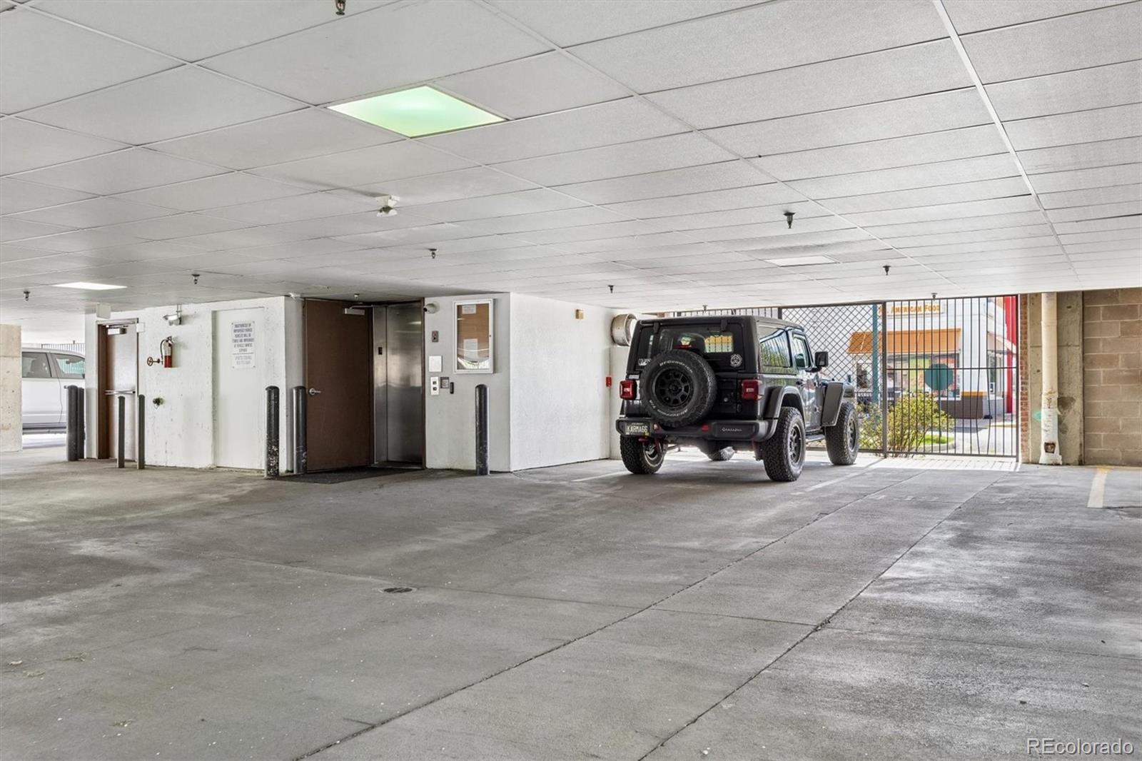 MLS Image #29 for 15475  andrews drive,denver, Colorado