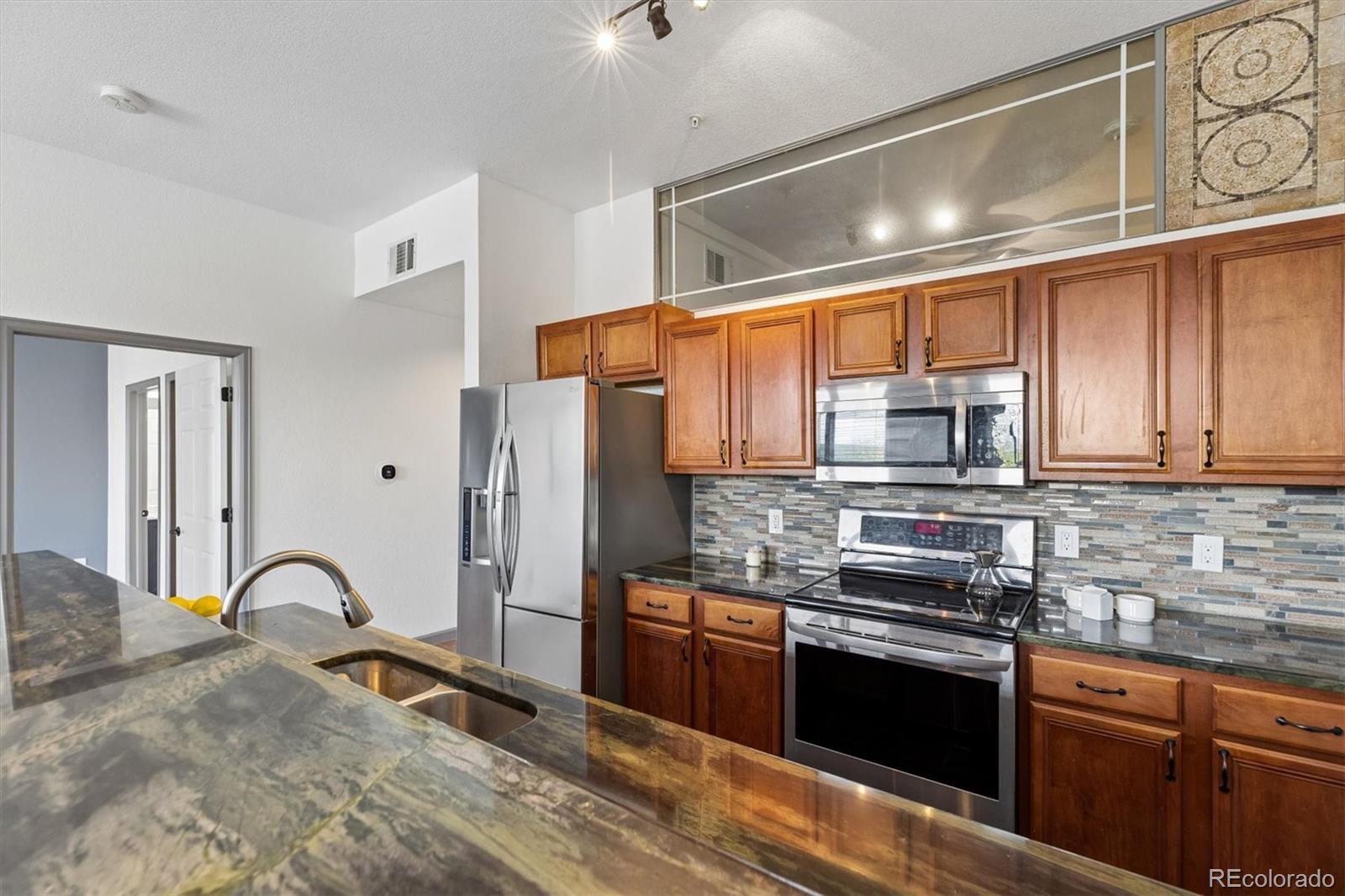 MLS Image #5 for 15475  andrews drive,denver, Colorado