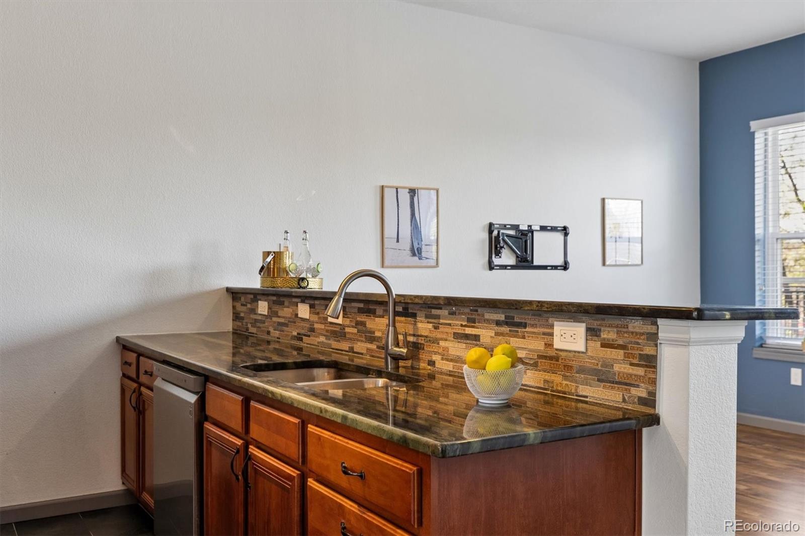 MLS Image #6 for 15475  andrews drive,denver, Colorado