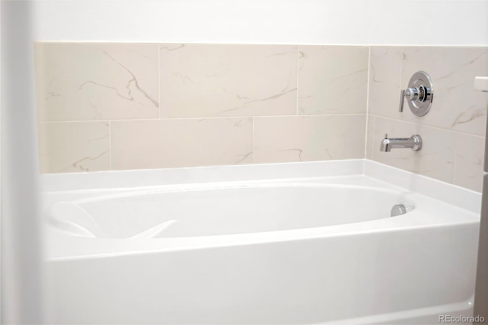 MLS Image #11 for 22  oneida court ,denver, Colorado