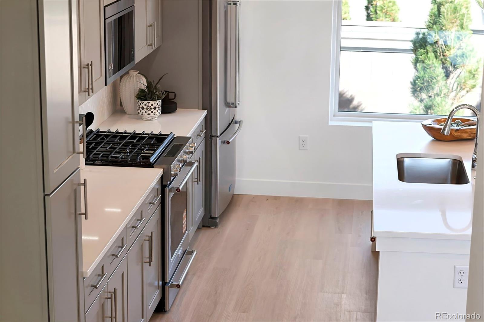 MLS Image #22 for 22  oneida court ,denver, Colorado