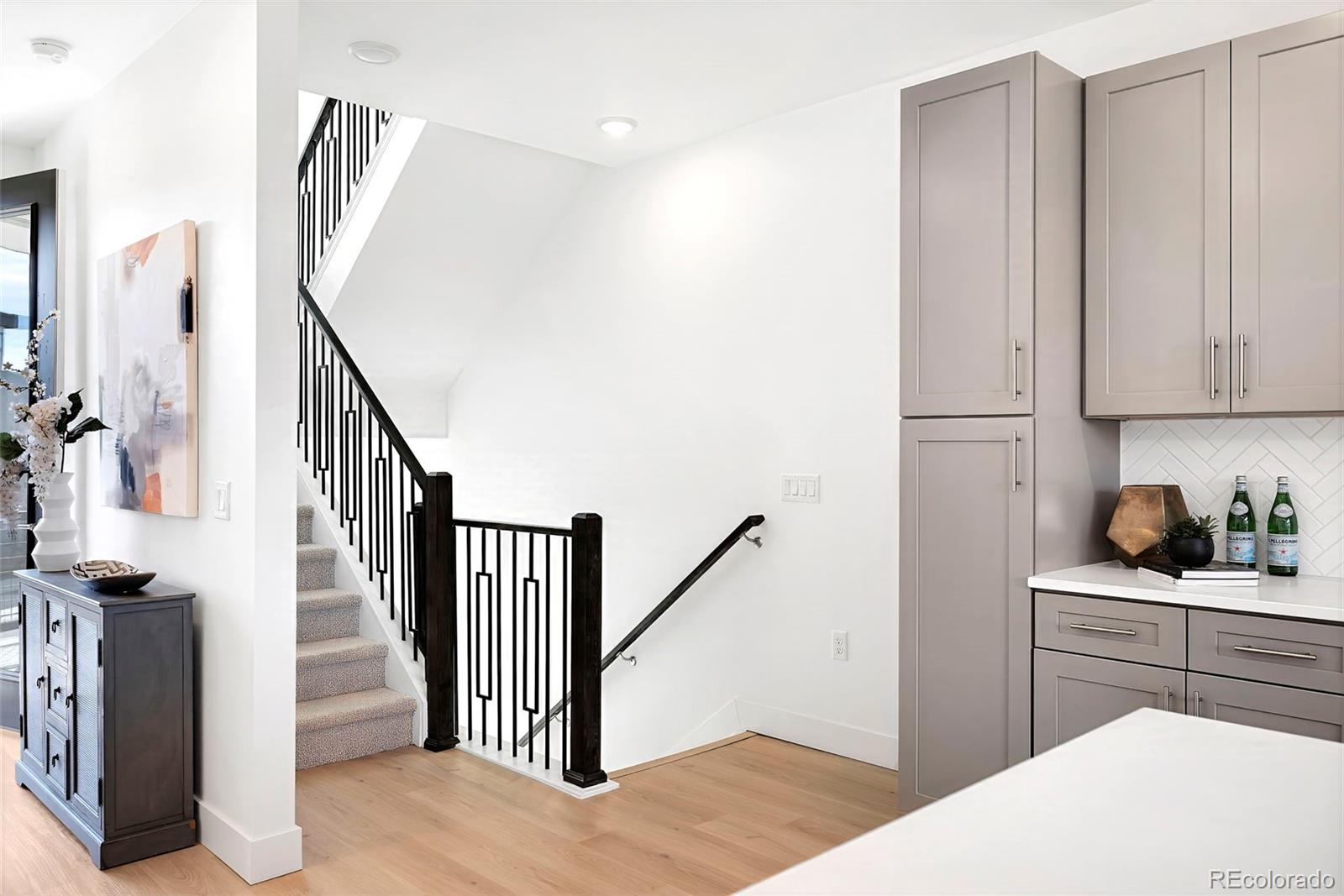 MLS Image #25 for 22  oneida court ,denver, Colorado