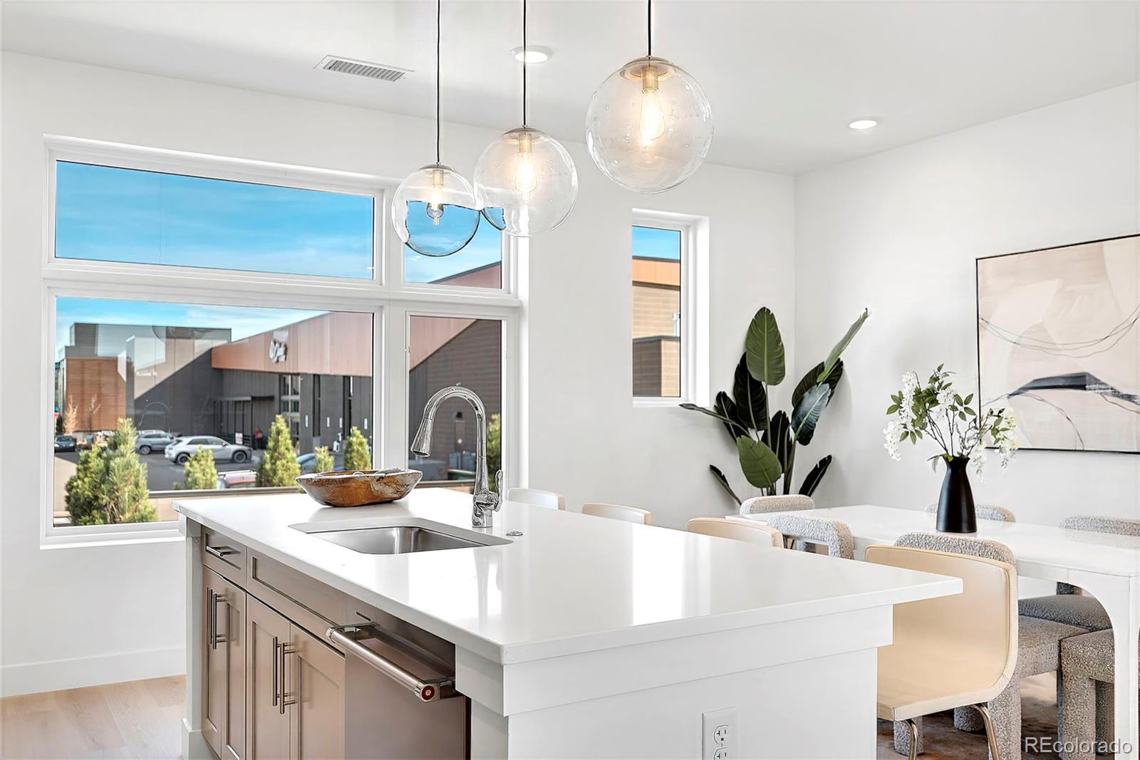 MLS Image #27 for 22  oneida court ,denver, Colorado