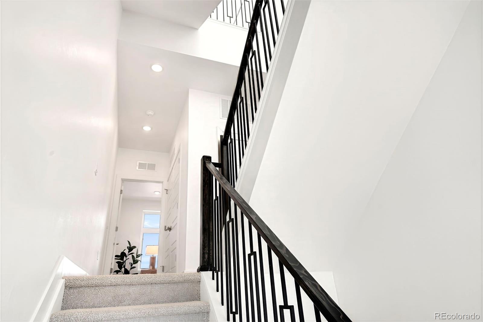 MLS Image #31 for 22  oneida court ,denver, Colorado