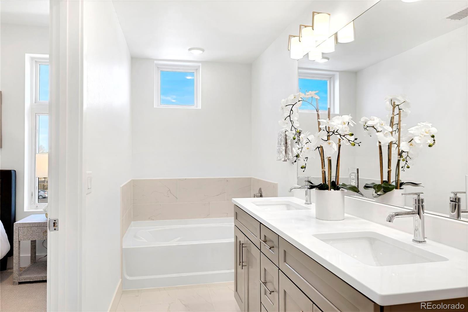 MLS Image #36 for 22  oneida court ,denver, Colorado
