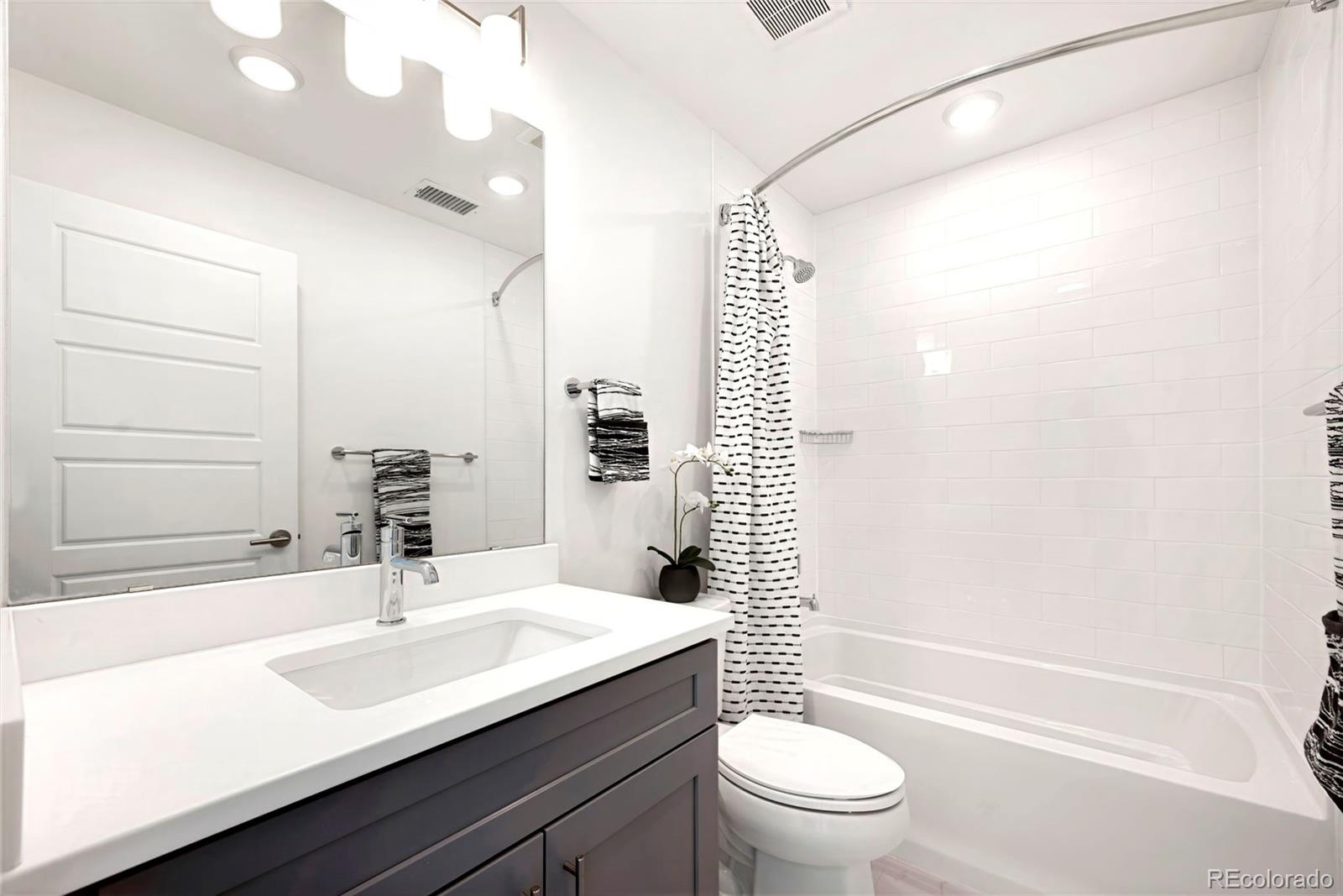 MLS Image #41 for 22  oneida court ,denver, Colorado