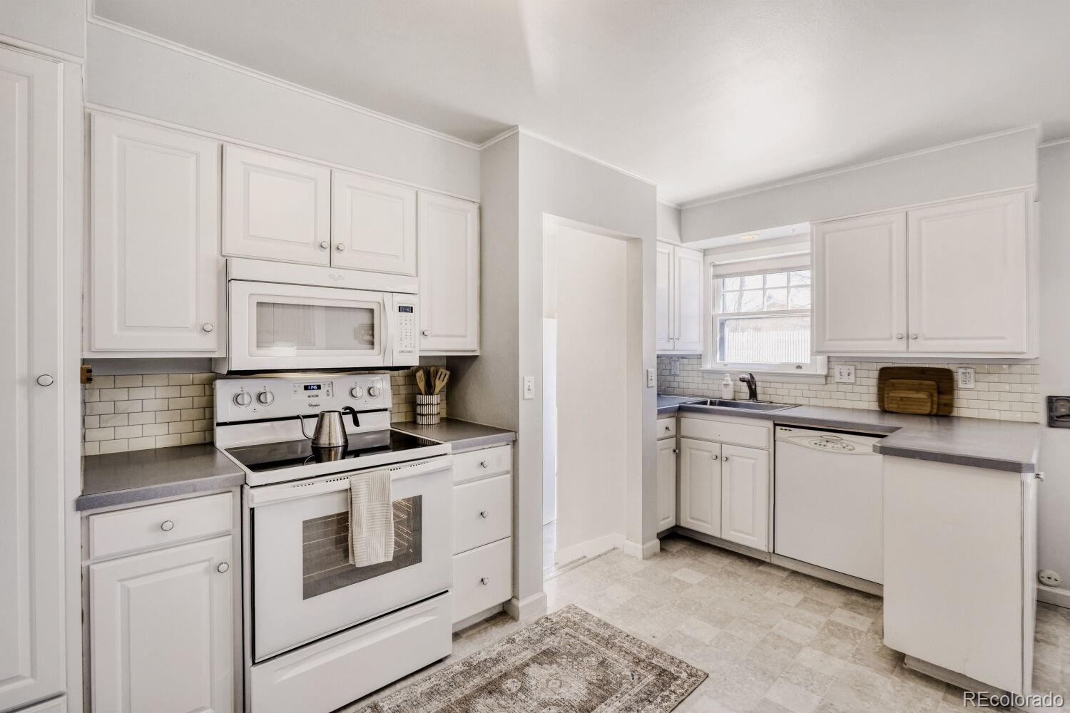 MLS Image #10 for 609 e madison street,colorado springs, Colorado