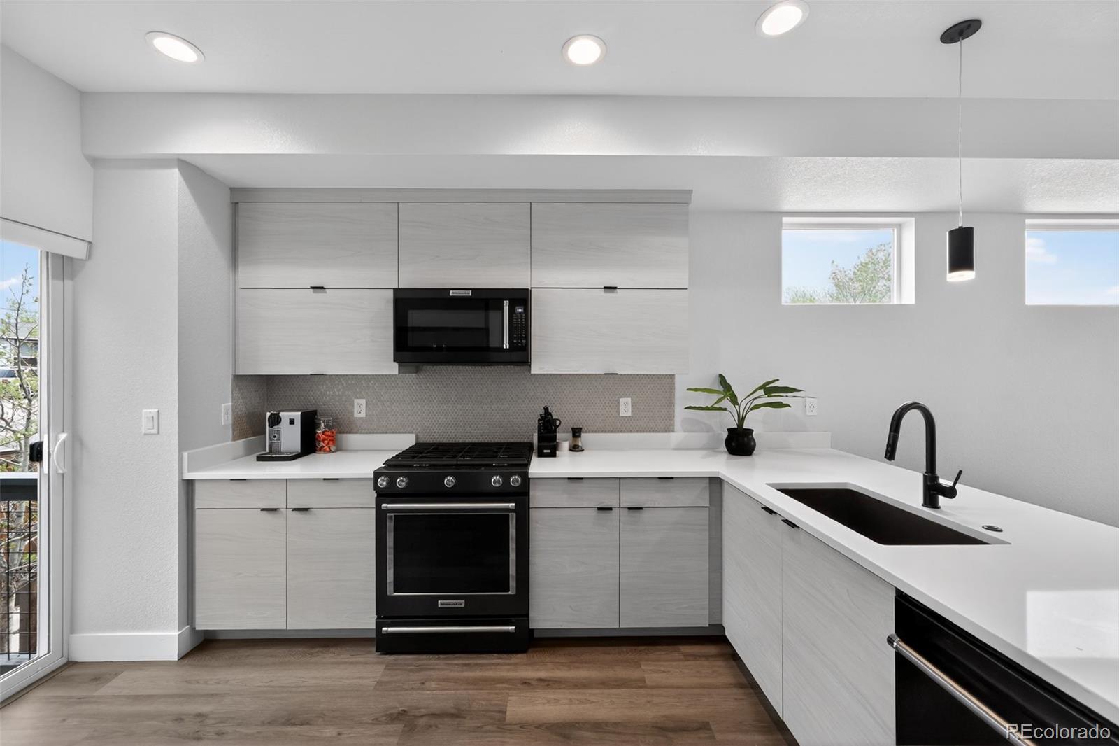 MLS Image #9 for 3401 w 63rd place,denver, Colorado