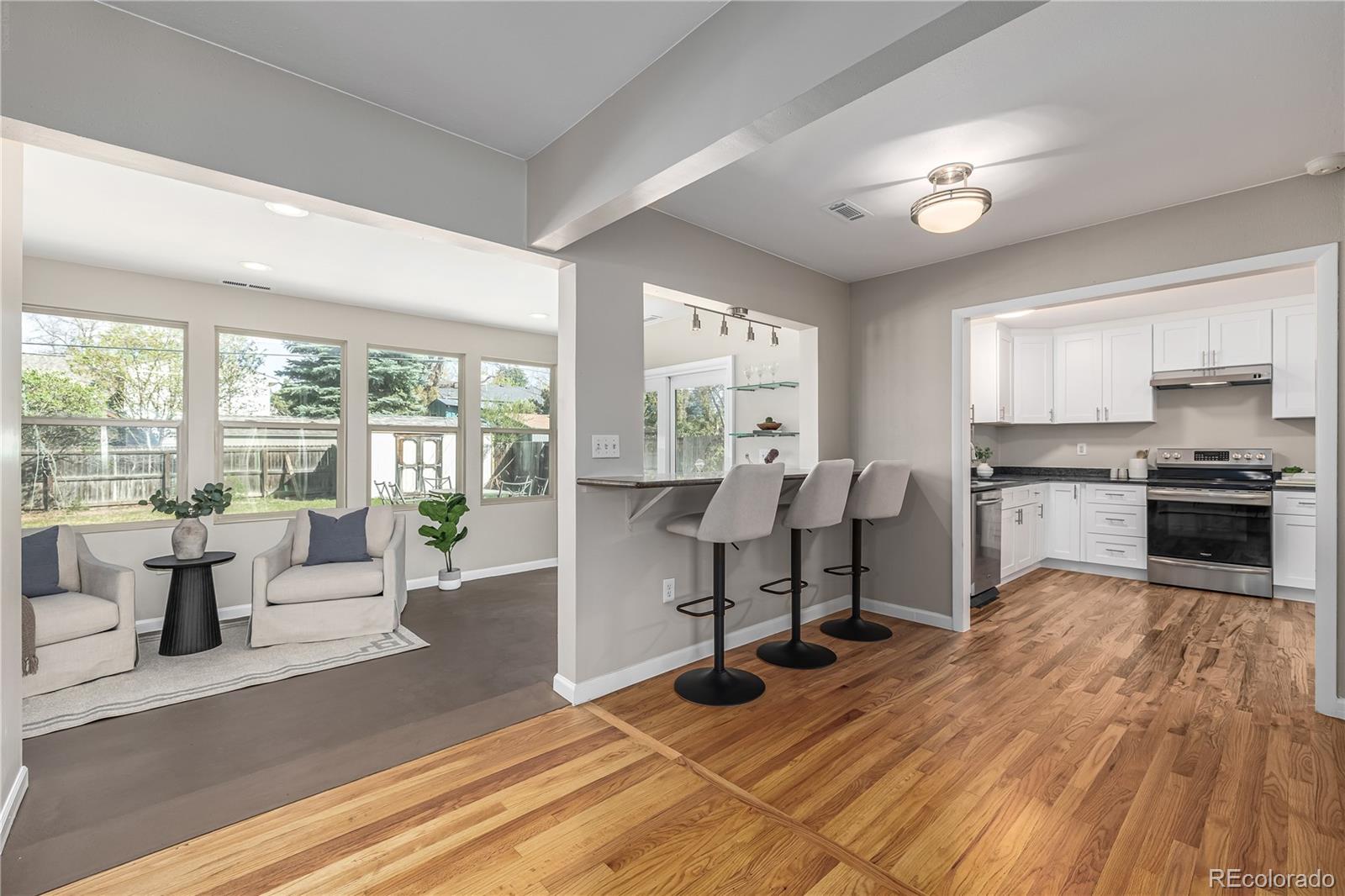 MLS Image #12 for 2540 s jasmine street,denver, Colorado