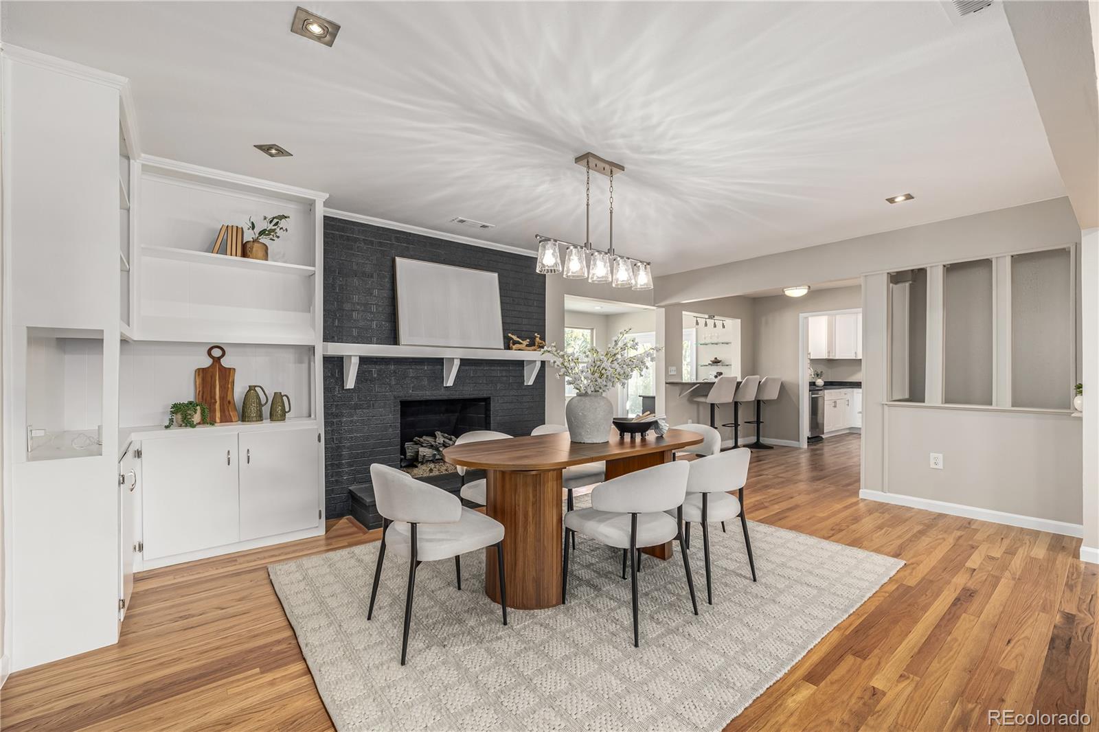 MLS Image #6 for 2540 s jasmine street,denver, Colorado