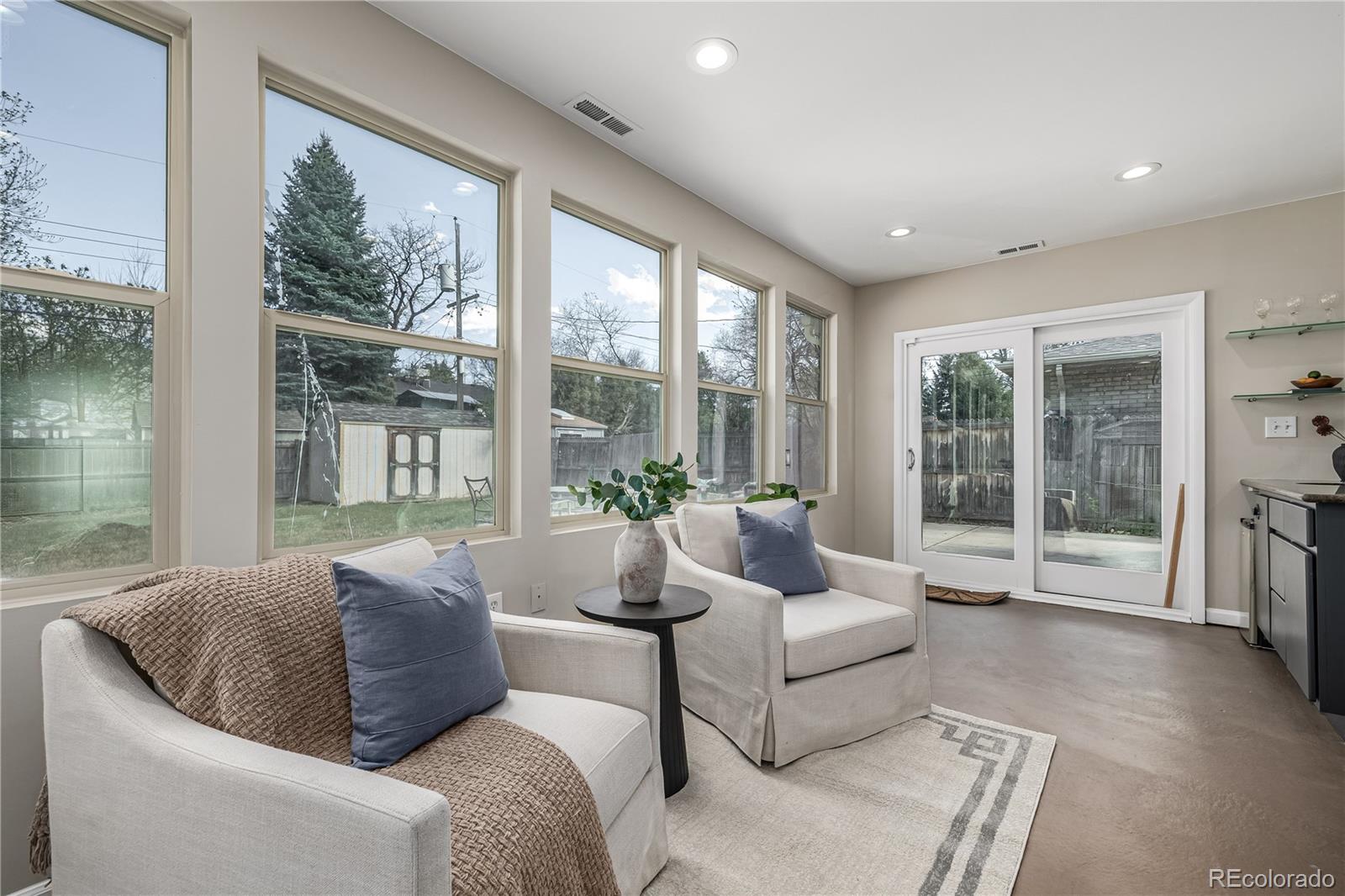 MLS Image #9 for 2540 s jasmine street,denver, Colorado