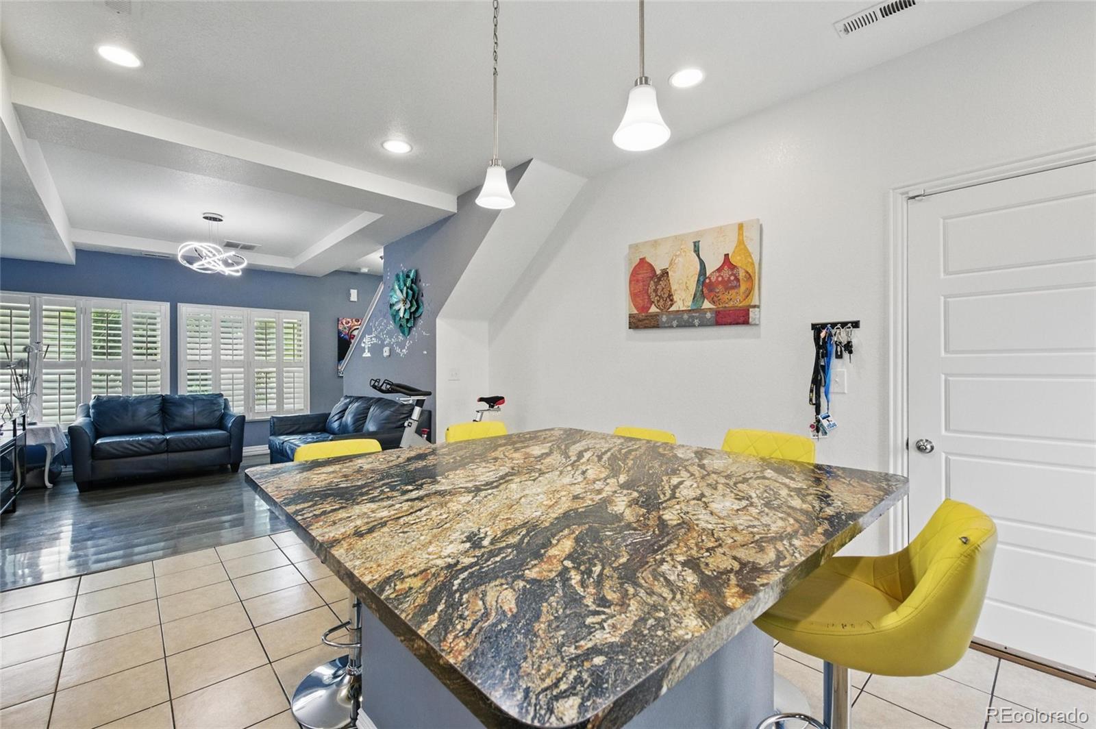 MLS Image #10 for 18619 e 50th place,denver, Colorado