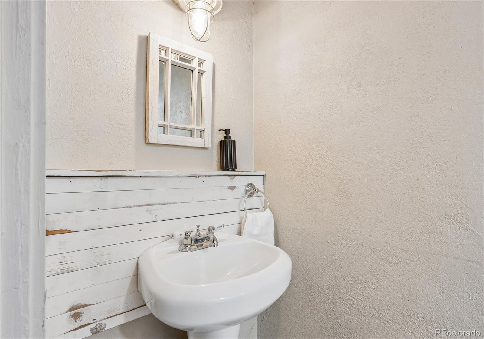 MLS Image #26 for 4752  federal boulevard,denver, Colorado