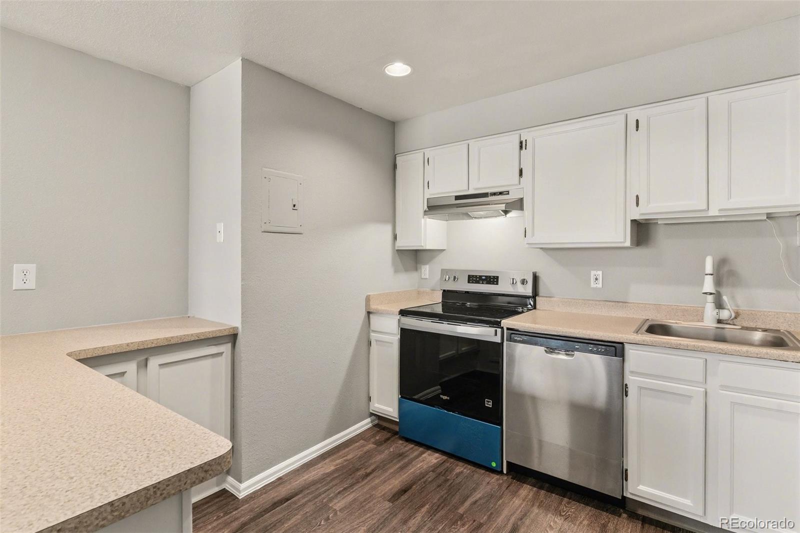 MLS Image #3 for 4899 s dudley street 8k,littleton, Colorado