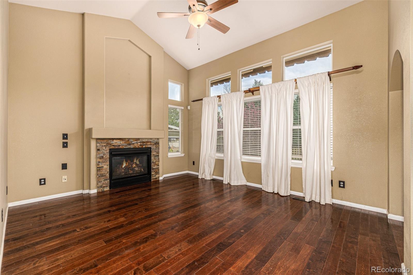 MLS Image #9 for 10244  royal eagle street,highlands ranch, Colorado