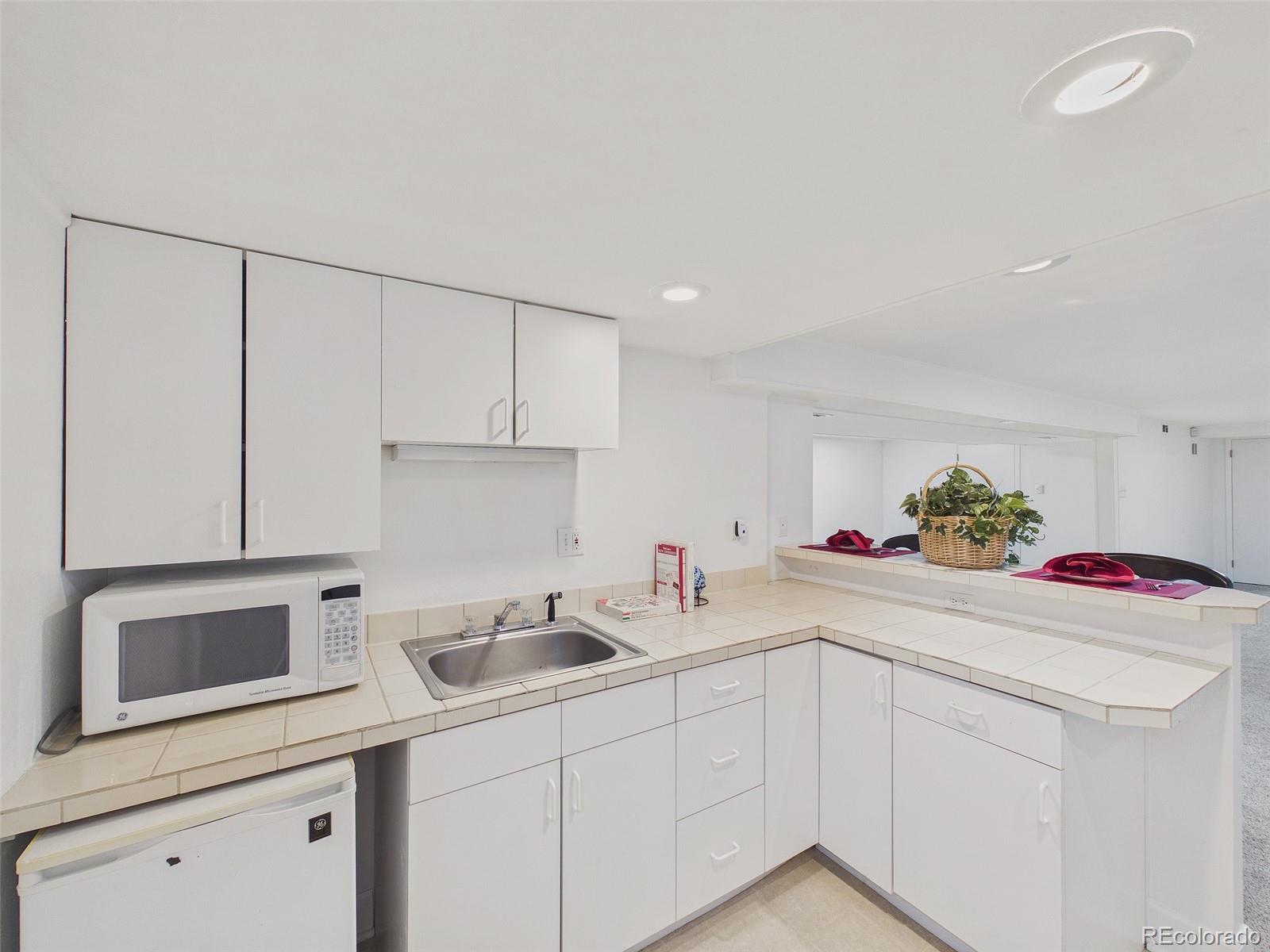 MLS Image #29 for 1709 s kearney street,denver, Colorado