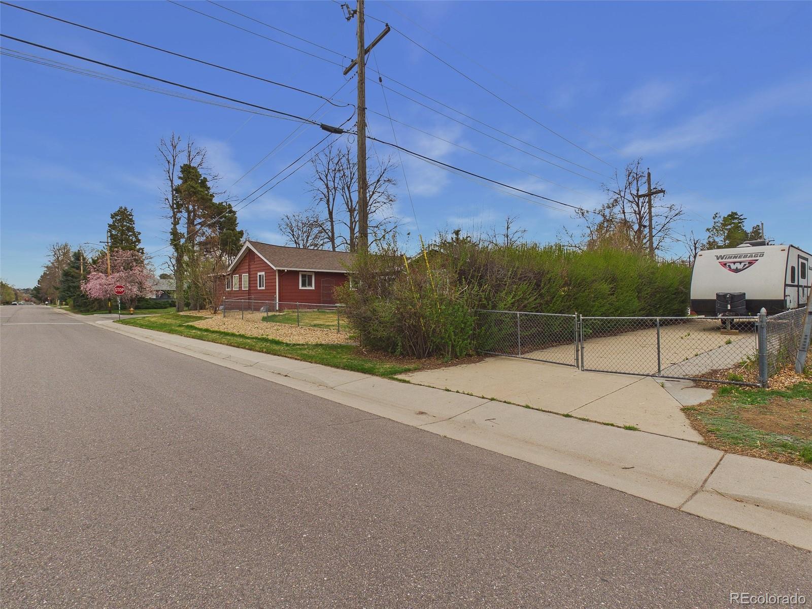 MLS Image #33 for 1709 s kearney street,denver, Colorado