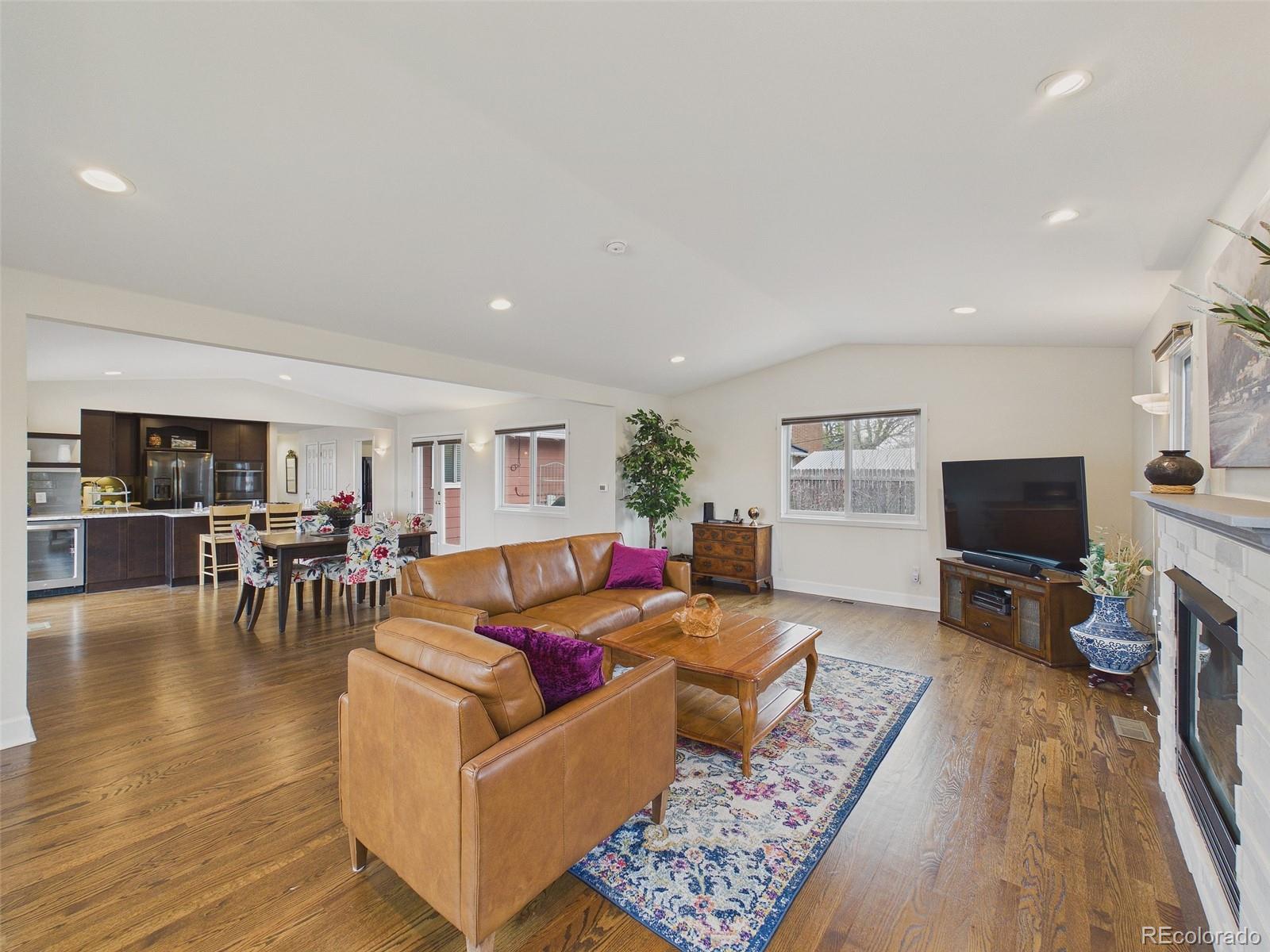 MLS Image #4 for 1709 s kearney street,denver, Colorado
