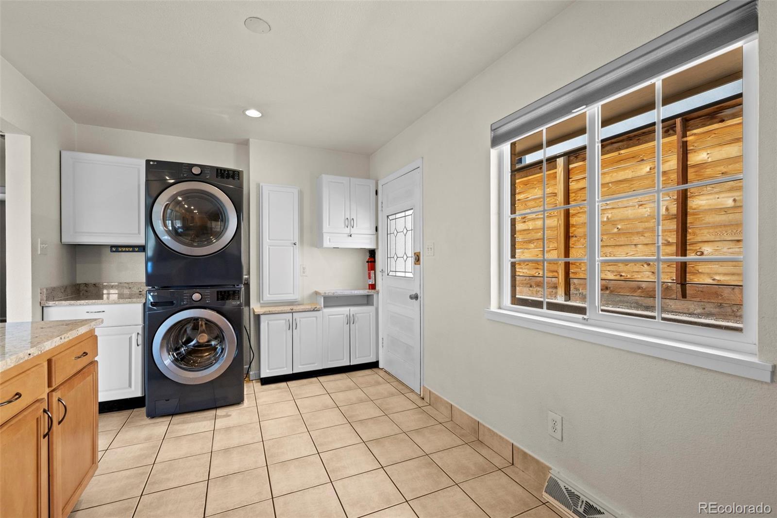 MLS Image #10 for 951  tennyson street,denver, Colorado