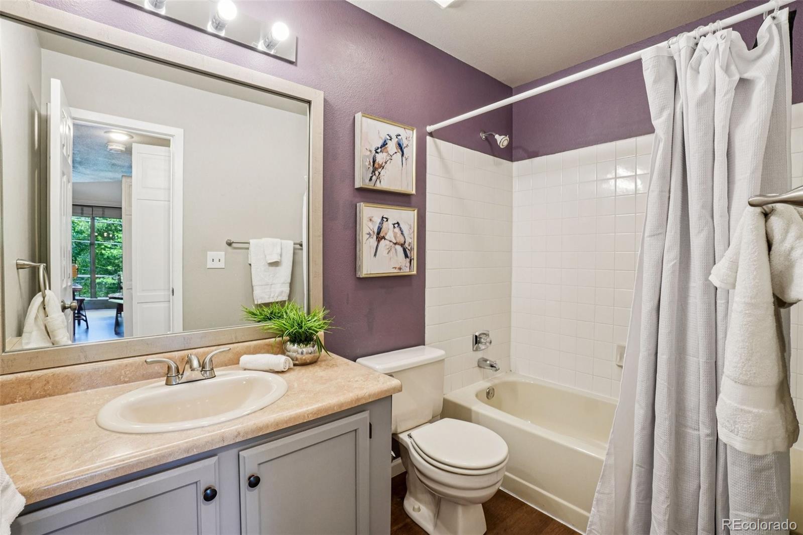 MLS Image #11 for 1310 s monaco parkway,denver, Colorado