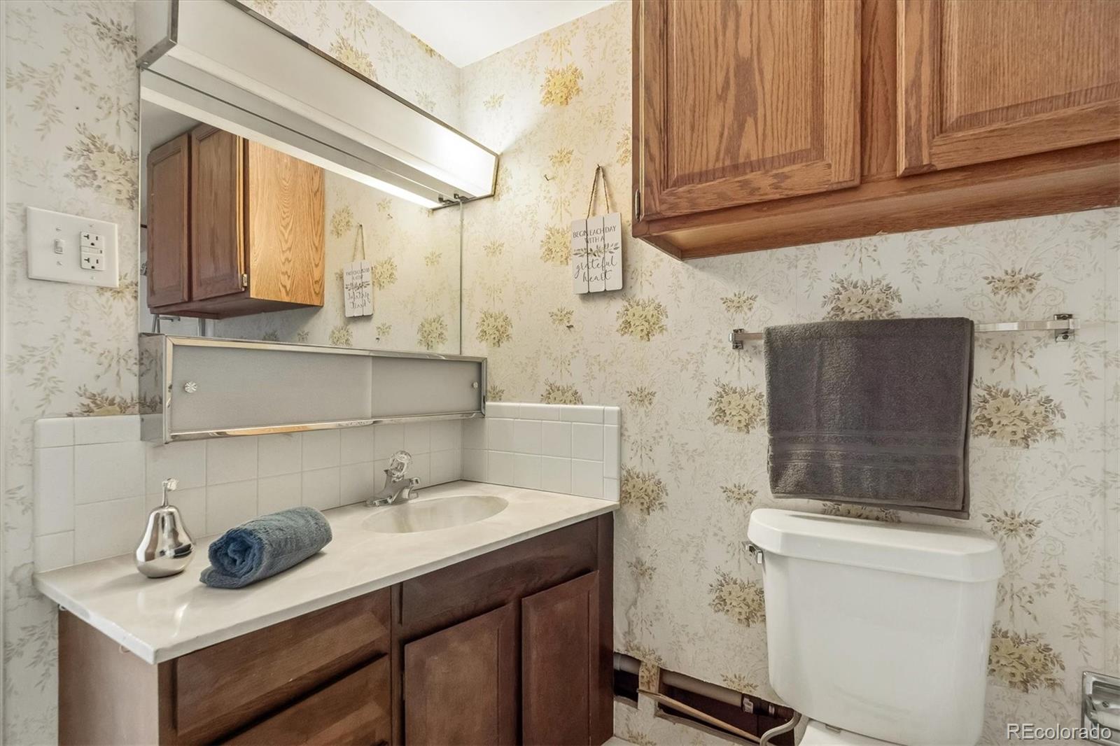 MLS Image #10 for 300 s clinton street 5a,denver, Colorado