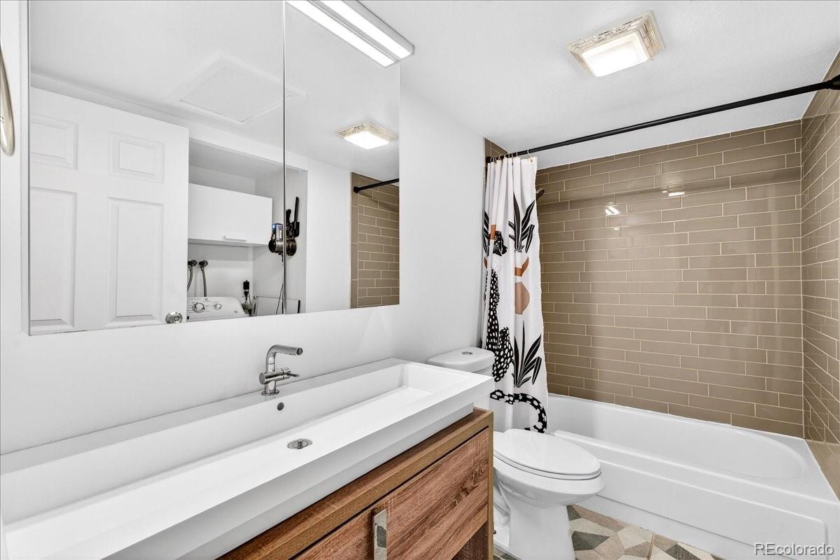 MLS Image #13 for 2525 s dayton way,denver, Colorado