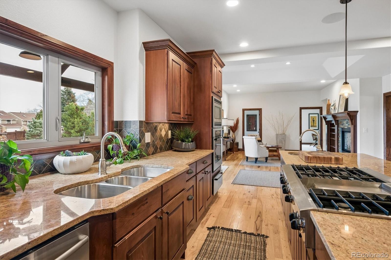 MLS Image #8 for 8830 w bear creek drive,lakewood, Colorado
