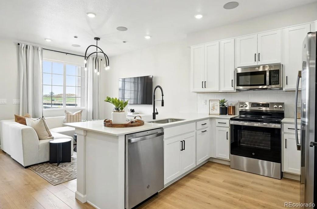MLS Image #12 for 6820  parterre parkway,thornton, Colorado