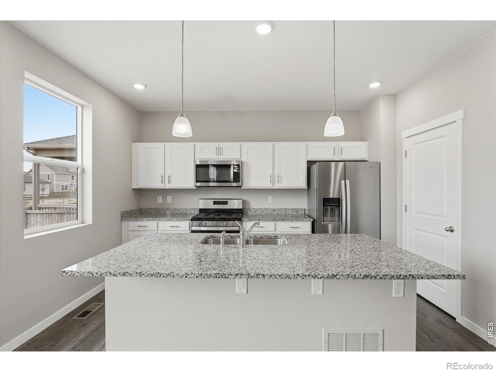 MLS Image #6 for 2303  monte vista street,fort lupton, Colorado