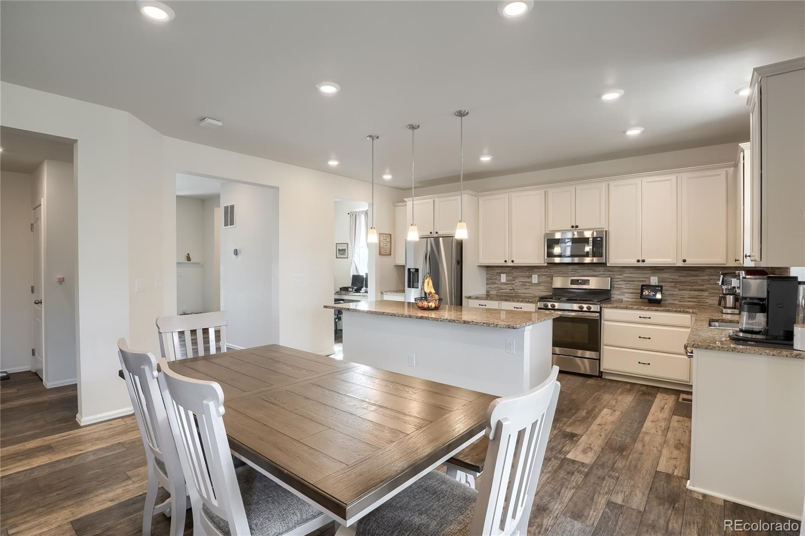 MLS Image #4 for 26327 e 3rd avenue,aurora, Colorado