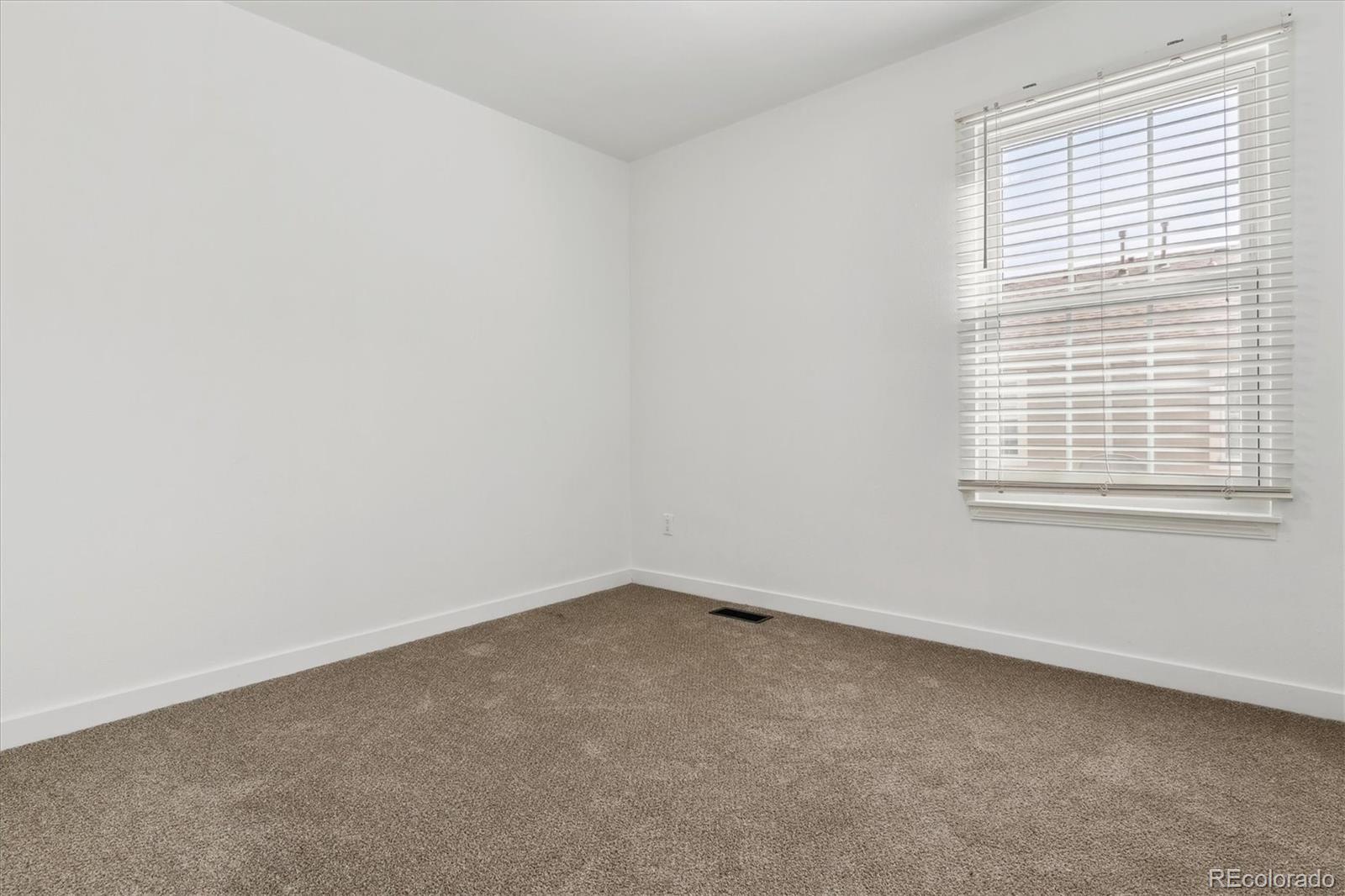 MLS Image #13 for 1811 s quebec way 222,denver, Colorado