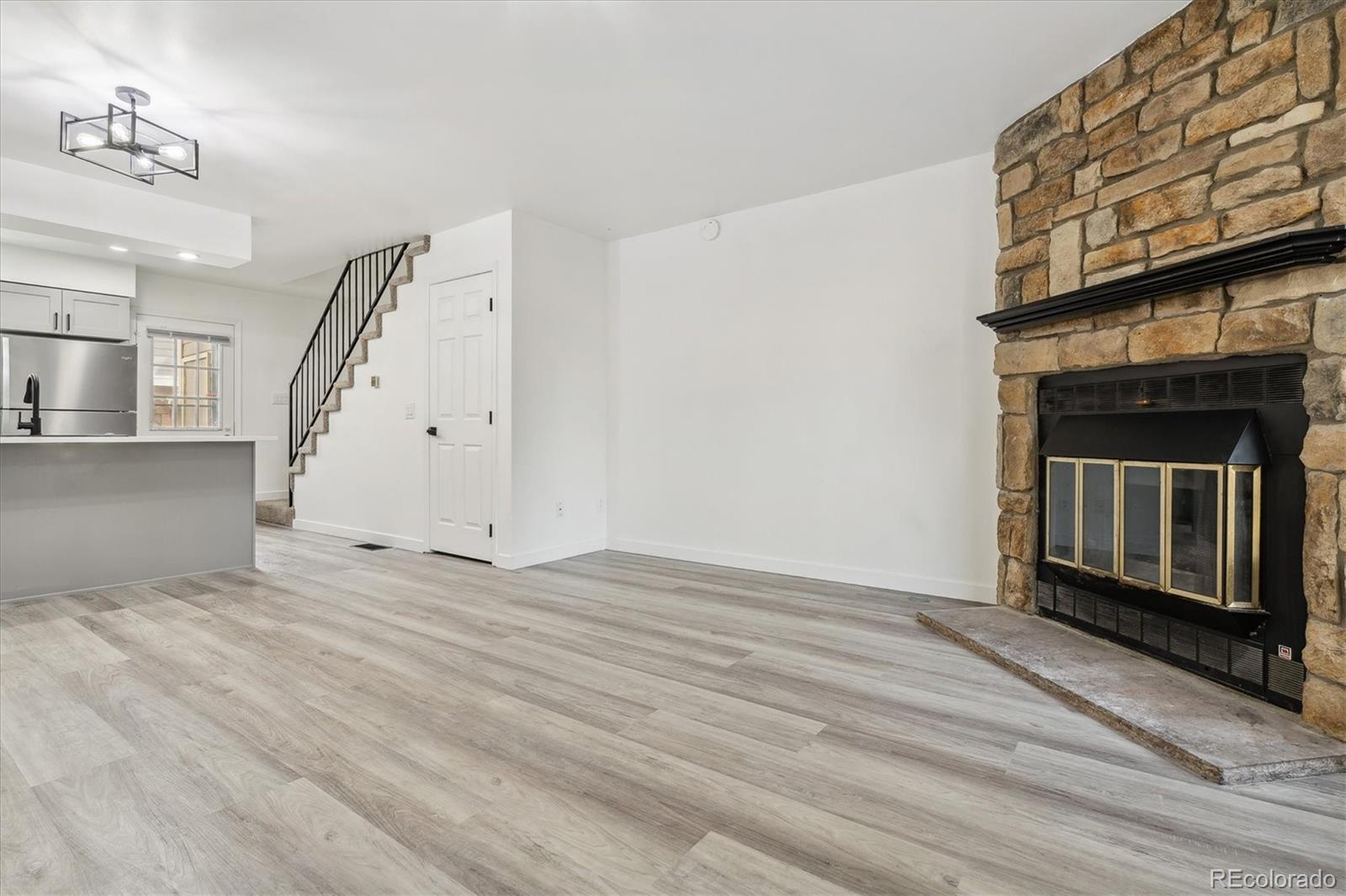 MLS Image #5 for 1811 s quebec way 222,denver, Colorado