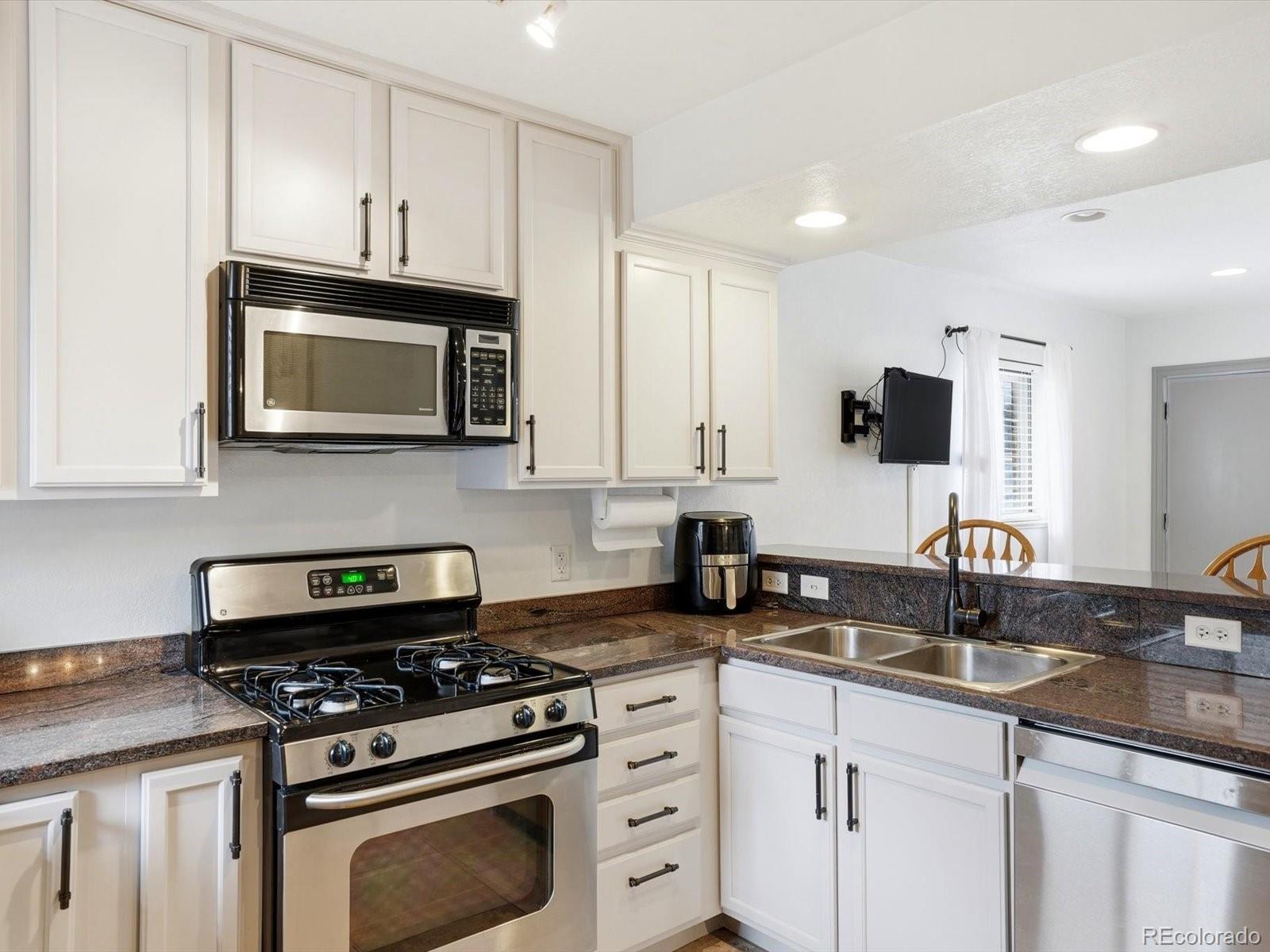 MLS Image #8 for 3321  eliot street ,denver, Colorado