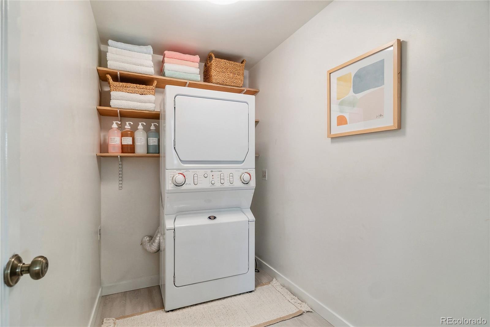 MLS Image #17 for 3470 s poplar street,denver, Colorado