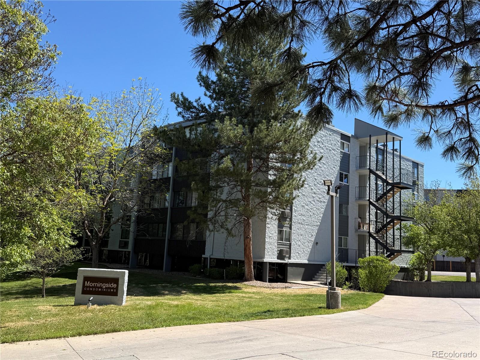 MLS Image #5 for 3470 s poplar street,denver, Colorado