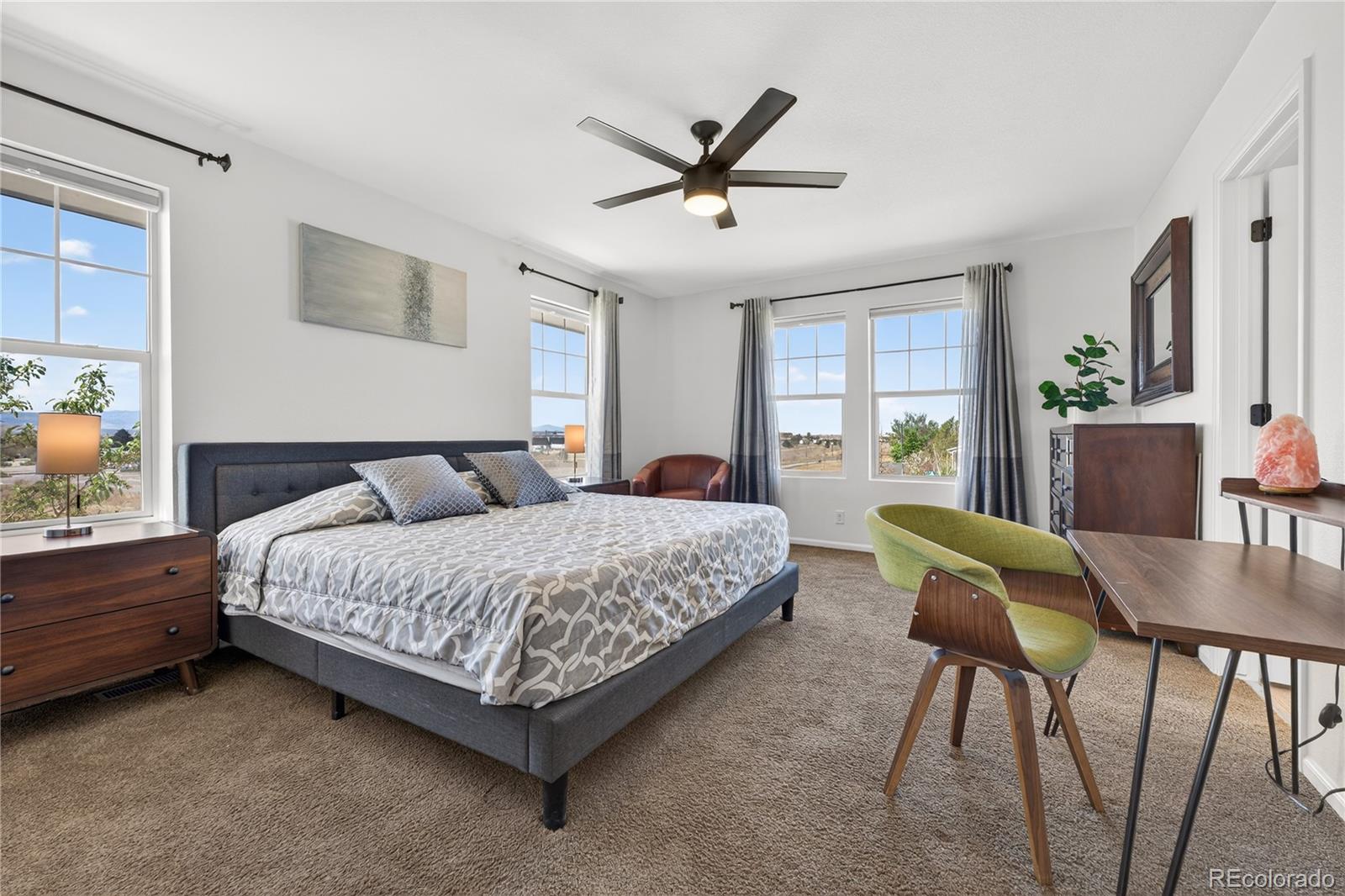 MLS Image #10 for 7902 e 49th place,denver, Colorado