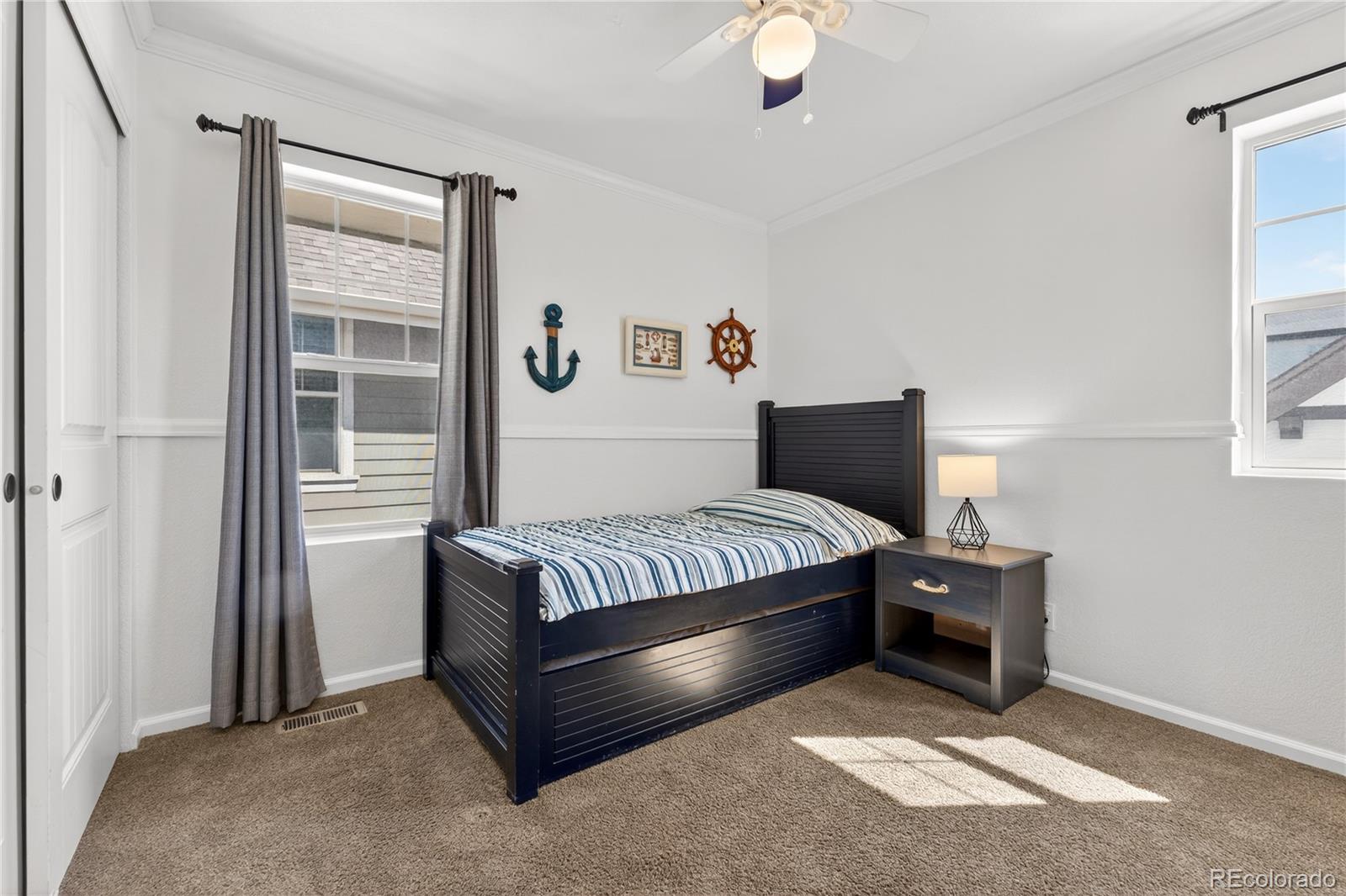 MLS Image #22 for 7902 e 49th place,denver, Colorado