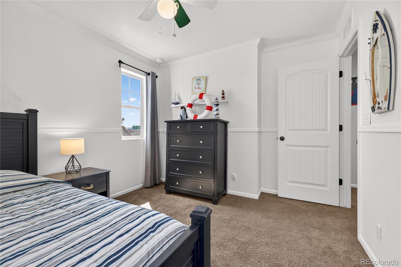 MLS Image #23 for 7902 e 49th place,denver, Colorado