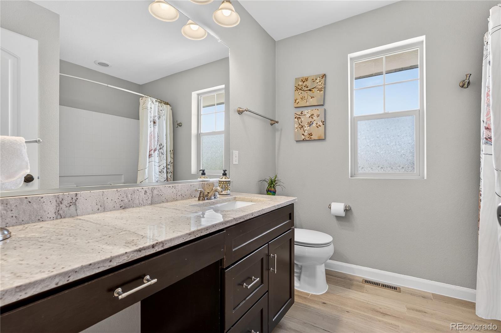MLS Image #24 for 7902 e 49th place,denver, Colorado