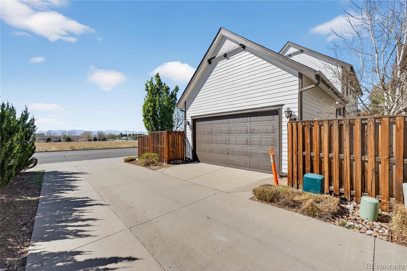 MLS Image #31 for 7902 e 49th place,denver, Colorado