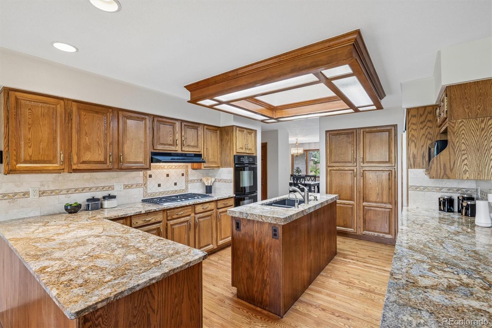 MLS Image #15 for 2615  oak drive,lakewood, Colorado