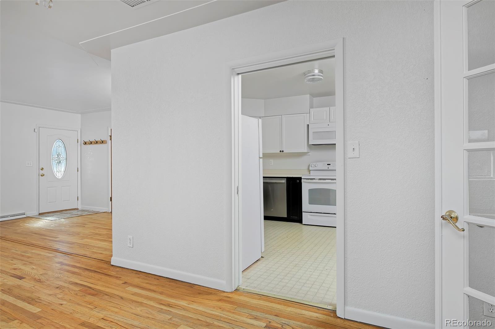 MLS Image #16 for 5253  perry street,denver, Colorado