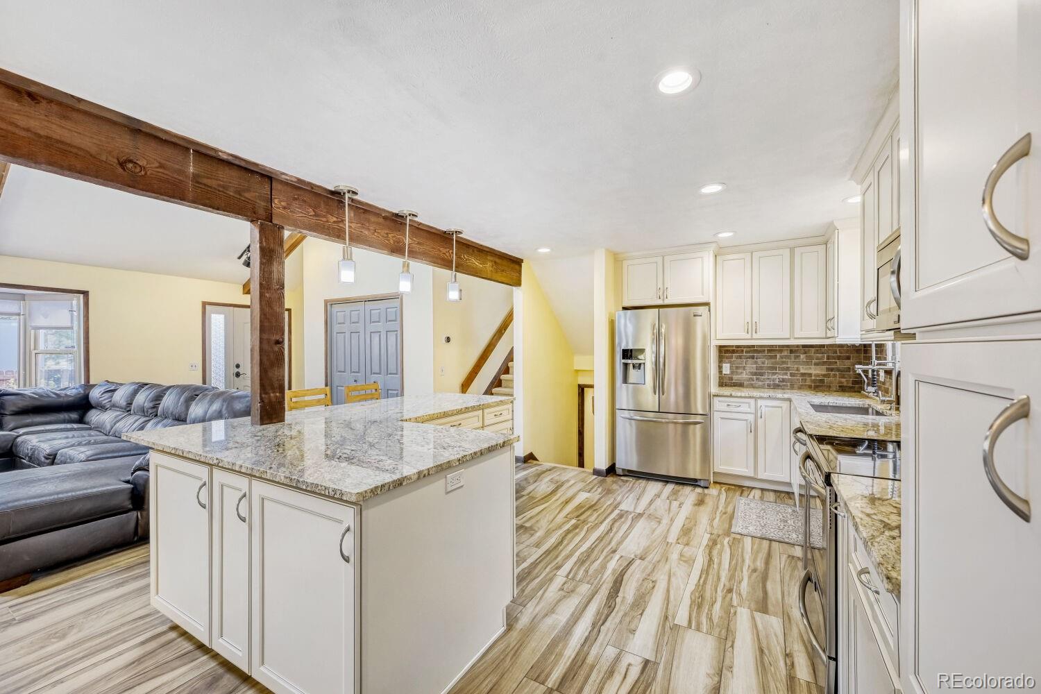 MLS Image #9 for 6225 e mississippi avenue,denver, Colorado