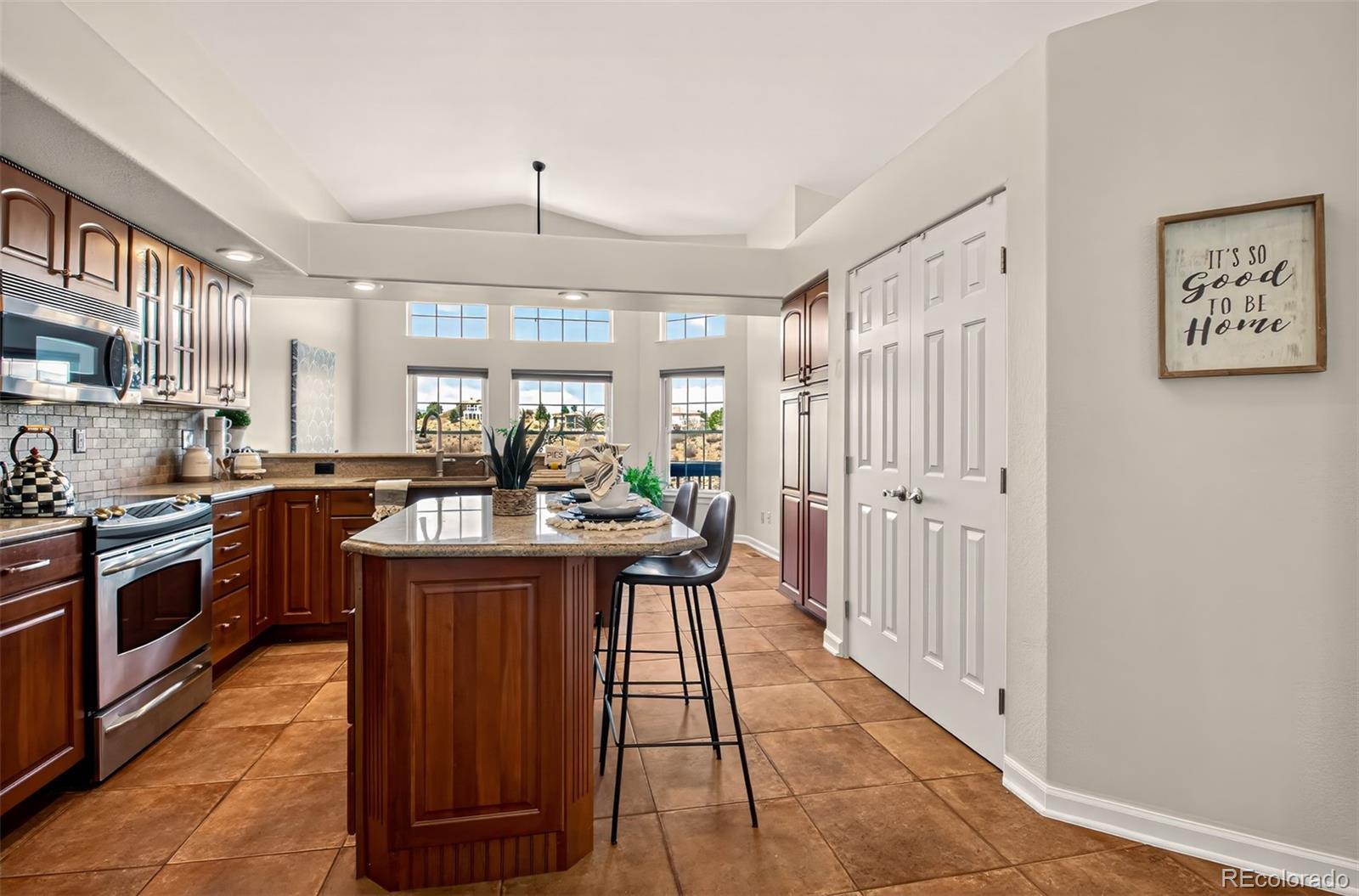MLS Image #16 for 5150  vista del norte point,colorado springs, Colorado