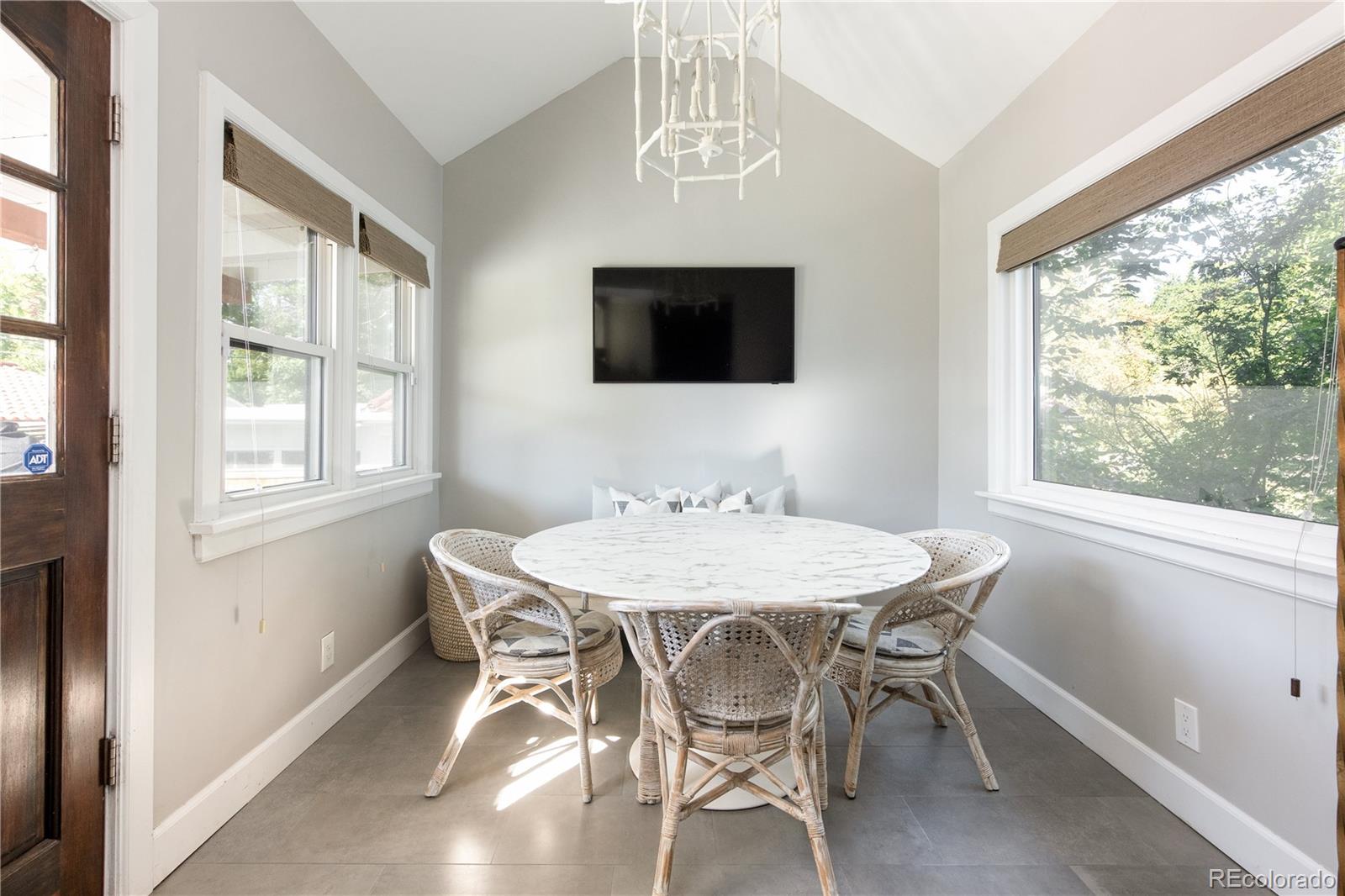 MLS Image #15 for 935  monaco parkway,denver, Colorado
